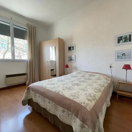La - N° 06 - T2 Classe** Apartment